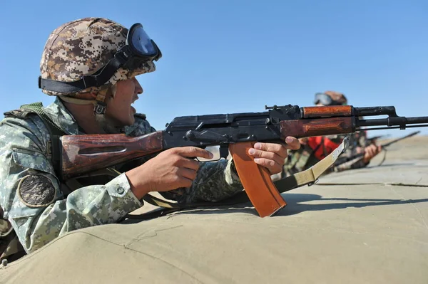 Almaty Kazakhstan 2011 Exercices Militaires Snipers Plein Champ Soldats Position — Photo