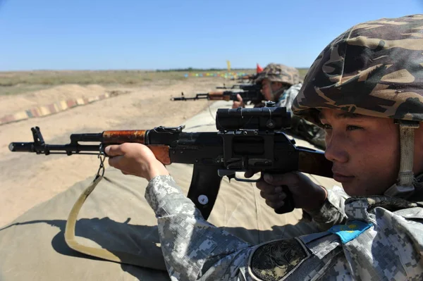 Almaty Kazakhstan 2011 Latihan Militer Penembak Jitu Lapangan Terbuka Tentara — Stok Foto
