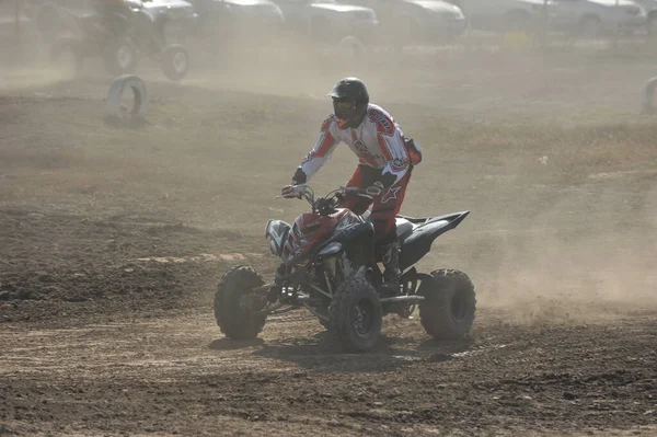 Almaty Cazaquistão 2011 Concursos Motocross Atletas Passam Pista Com Obstáculos — Fotografia de Stock