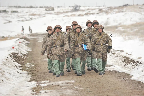 Wilayah Almaty Kazakhstan 2012 Tentara Pergi Tempat Pelatihan Latihan Antara — Stok Foto