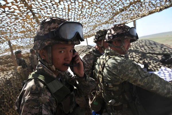 Almaty Kazakhstan 2012 Pos Komando Unit Militer Petugas Mengikuti Ajaran — Stok Foto