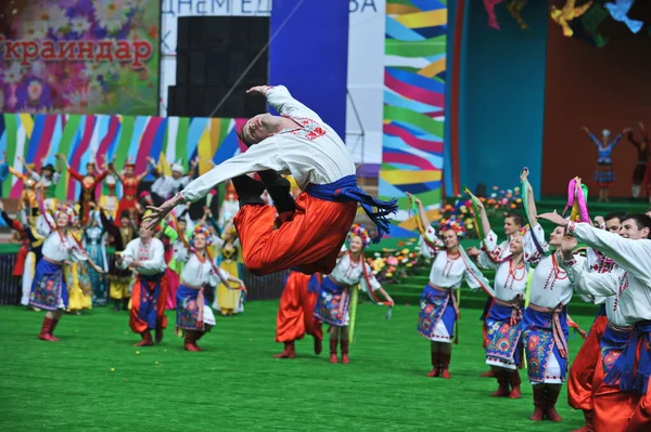 アルマトイ カザフスタン 2012 国家の祝日 カザフスタン国民の団結の日異なる国籍の公演とコンサート — ストック写真