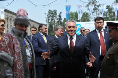 Almaty / Kazakistan - 05.01.2012: Kazakistan Cumhuriyeti eski Cumhurbaşkanı Nursultan Nazarbayev, 1 Mayıs bayramında kent sakinleriyle yaptığı toplantıda.