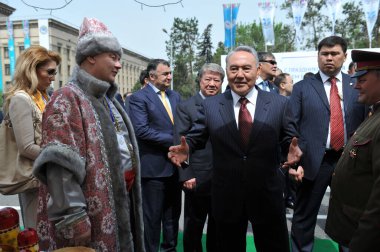 Almaty / Kazakistan - 05.01.2012: Kazakistan Cumhuriyeti eski Cumhurbaşkanı Nursultan Nazarbayev, 1 Mayıs bayramında kent sakinleriyle yaptığı toplantıda.