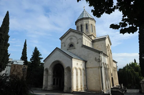 Georgia Tbilisi 2012 Objeto Religioso Igreja Com Campanário — Fotografia de Stock