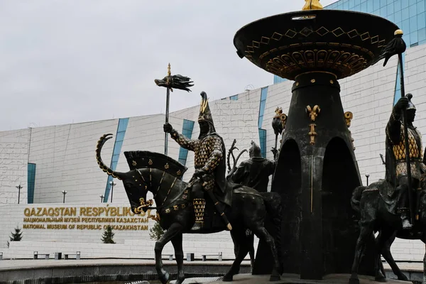 Nur Sultan Kazachstan 2020 Pomnik Batyrów Przy Muzeum Narodowym Kazachstanu — Zdjęcie stockowe