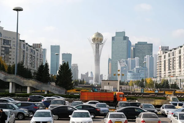 Nur Sultan Kazachstan 2020 Volledig Bezet Parkeren Het Administratieve Gedeelte — Stockfoto