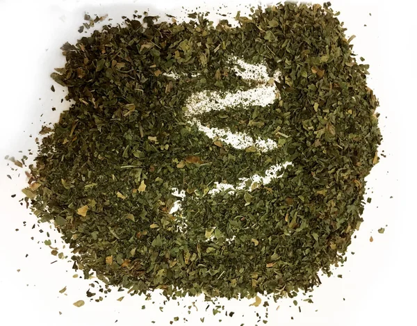 Kurutulmuş baharatlı baharat ve otlar parçacıkların bir saçılma