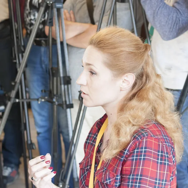 Sloviansk Ukraine Toukokuu 2018 Iryna Baglay Ukrainan Televisiokanava Interin Erikoiskirjeenvaihtaja — kuvapankkivalokuva