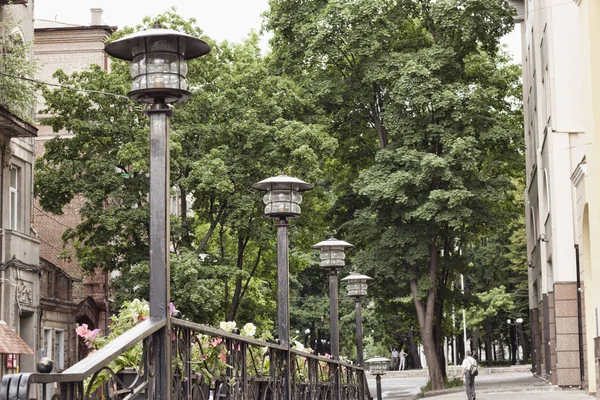 哈尔科夫街上的灯笼 — 图库照片
