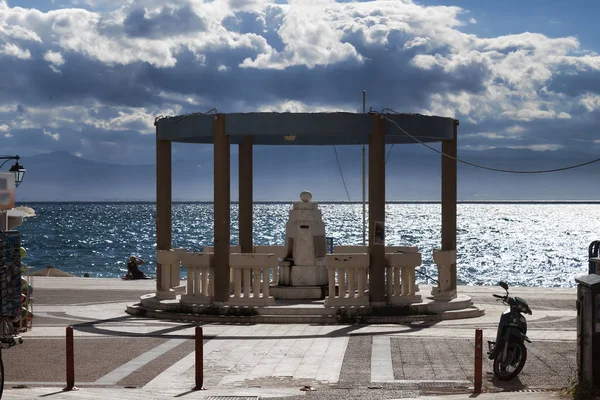 Zřídly Minerální Vody Nábřeží Loutraki Řecko — Stock fotografie