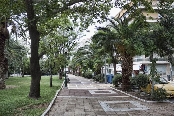 Een Woestijn Steegje Regen Een Park Aan Zee Loutraki Griekenland — Stockfoto