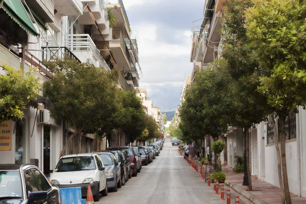 Loutraki Greece Haziran 2018 Bulutlu Bir Yaz Gününde Loutraki Caddesinde — Stok fotoğraf