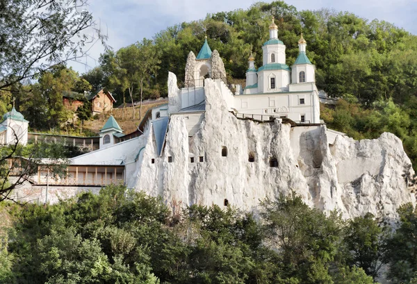 Svyatogorsk 修道院の聖ニコラス教会 — ストック写真