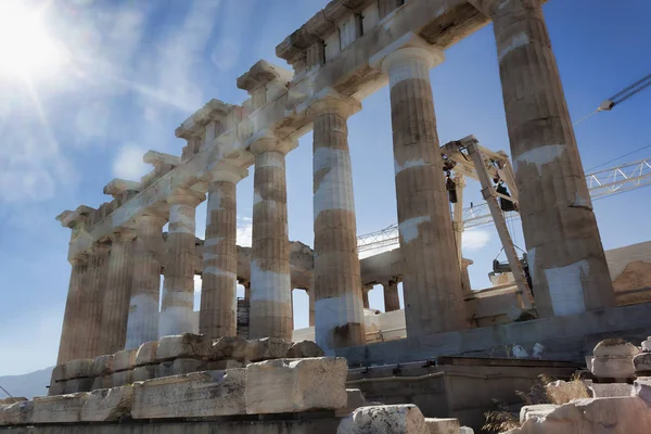 Las Ruinas Del Templo Del Partenón Los Rayos Del Sol — Foto de Stock