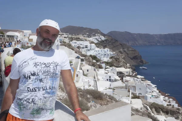 Hombre Edad Madura Una Gorra Béisbol Con Barba Isla Santorini — Foto de Stock