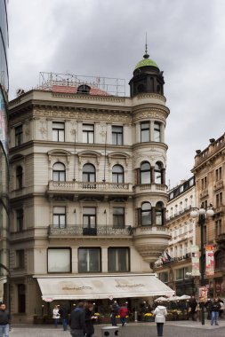 PRAG, CZECH Cumhuriyet - 2 Kasım 2012: Prag sokaklarında mimari başyapıtlar