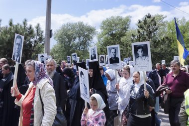 Bu kille anısına Sviatohirsk Lavra için alayı