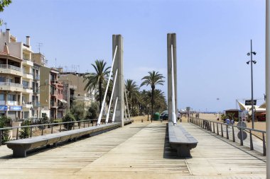 Calella'nın merkezinde ki yaya köprüsü