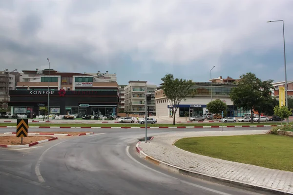 Antalya sokaklarında. Yerel lezzet ve iyi yollar t çekmek