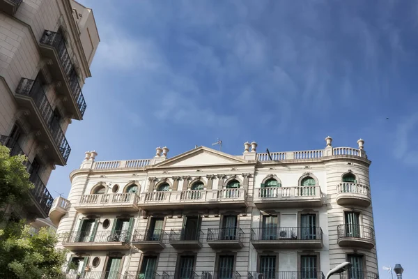 On the streets of Barcelona in a summer day — Stock Photo, Image