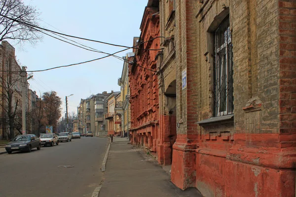 哈尔科夫 2010年11月17日 位于哈尔科夫历史中心的达尔文街 它有许多建筑纪念碑 — 图库照片