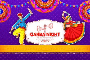 Disko Garba gece poster Navratri Dussehra festival Hindistan için Dandiya oynayan Çift