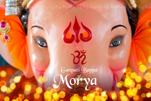 Lord Ganpati idool voor Happy Ganesh Chaturthi festival van India — Stockfoto