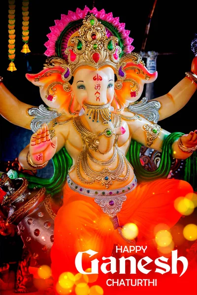 Lord Ganpati idol för Happy Ganesh Chaturthi festival i Indien — Stockfoto