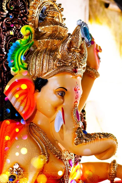 Lord Ganpati idol for Happy Ganesh Chaturthi festival of India — Stock Photo, Image