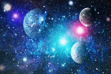 Uzaydaki gezegenler, yıldızlar ve galaksiler uzay keşiflerinin güzelliğini gösteriyor. NASA tarafından döşenmiş elementler