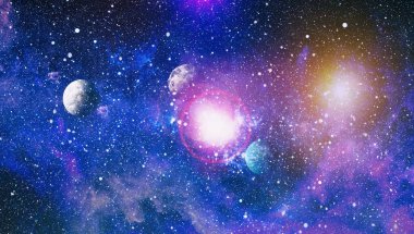 Uzaydaki gezegenler, yıldızlar ve galaksiler uzay keşiflerinin güzelliğini gösteriyor. NASA tarafından döşenmiş elementler