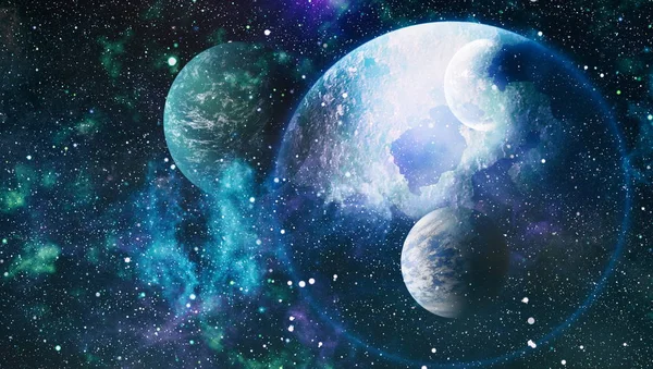 Uzaydaki gezegenler, yıldızlar ve galaksiler uzay keşiflerinin güzelliğini gösteriyor. NASA tarafından döşenmiş elementler