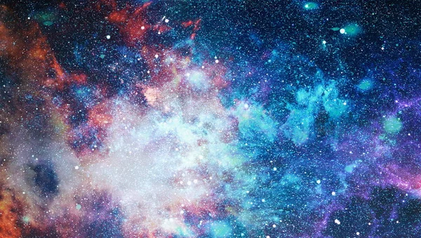 Uzaydaki gezegenler, yıldızlar ve galaksiler uzay keşiflerinin güzelliğini gösteriyor. NASA tarafından döşenmiş elementler