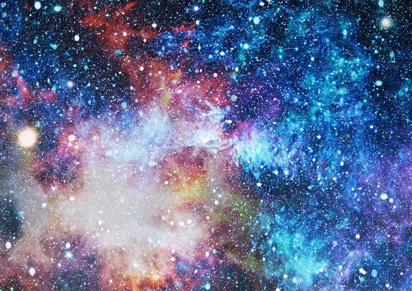 Uzaydaki gezegenler, yıldızlar ve galaksiler uzay keşiflerinin güzelliğini gösteriyor. NASA tarafından döşenmiş elementler