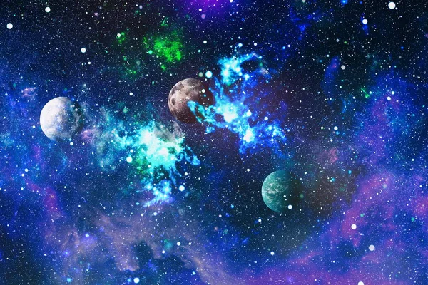 Uzaydaki gezegenler, yıldızlar ve galaksiler uzay keşiflerinin güzelliğini gösteriyor. NASA tarafından döşenmiş elementler