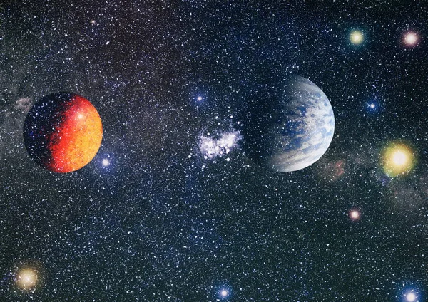 Derin uzay sanatı. Galaksiler, bulutsular ve evrendeki yıldızlar. Bu görüntünün elementleri NASA tarafından desteklenmektedir