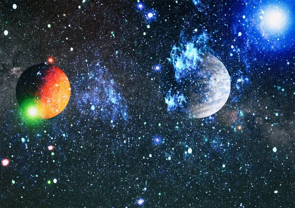 Derin uzay sanatı. Galaksiler, bulutsular ve evrendeki yıldızlar. Bu görüntünün elementleri NASA tarafından desteklenmektedir