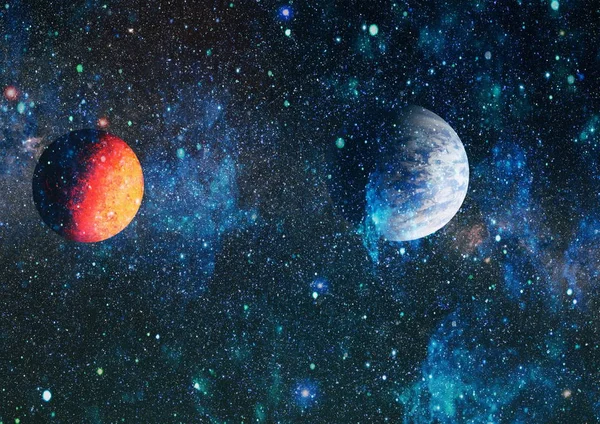 Derin uzay sanatı. Galaksiler, bulutsular ve evrendeki yıldızlar. Bu görüntünün elementleri NASA tarafından desteklenmektedir