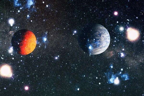 Derin uzay sanatı. Galaksiler, bulutsular ve evrendeki yıldızlar. Bu görüntünün elementleri NASA tarafından desteklenmektedir