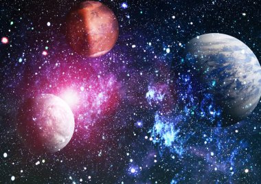 Uzayda ateşli bir patlama. Evrenin soyut çizimi. Bu görüntünün elementleri NASA tarafından desteklenmektedir