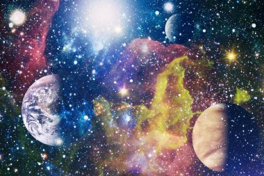 Uzaydaki gezegenler, yıldızlar ve galaksiler uzay keşiflerinin güzelliğini gösteriyor. NASA tarafından döşenmiş elementler