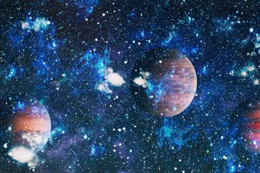 Uzaydaki gezegenler, yıldızlar ve galaksiler uzay keşiflerinin güzelliğini gösteriyor. NASA tarafından döşenmiş elementler