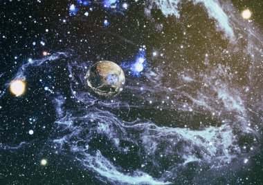 Tofane bergskedja på soliga Dimmig morgon. Visa från falzarego pass. Dolomiterna bergen, Italien, Europa