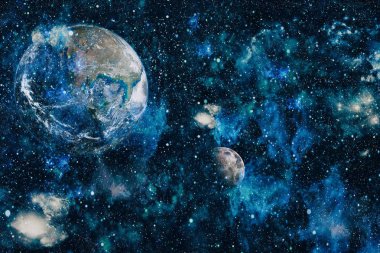 Dünya ve ay siyah bir zemin üzerine uzaydan. NASA tarafından döşenmiş öğeler dahil olmak üzere son derece ayrıntılı görüntü.