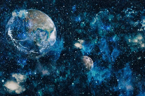 Dünya ve ay siyah bir zemin üzerine uzaydan. NASA tarafından döşenmiş öğeler dahil olmak üzere son derece ayrıntılı görüntü.