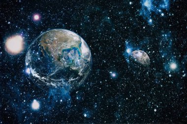 Dünya ve ay siyah bir zemin üzerine uzaydan. NASA tarafından döşenmiş öğeler dahil olmak üzere son derece ayrıntılı görüntü.