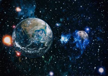 Dünya ve ay siyah bir zemin üzerine uzaydan. NASA tarafından döşenmiş öğeler dahil olmak üzere son derece ayrıntılı görüntü.