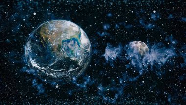 Dünya ve ay siyah bir zemin üzerine uzaydan. NASA tarafından döşenmiş öğeler dahil olmak üzere son derece ayrıntılı görüntü.