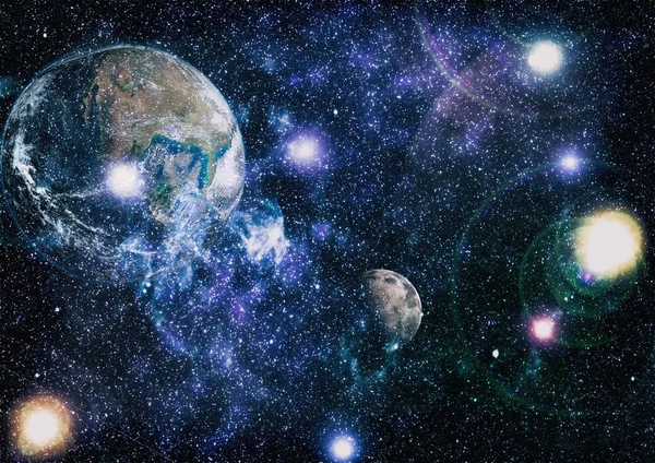 Dünya ve ay siyah bir zemin üzerine uzaydan. NASA tarafından döşenmiş öğeler dahil olmak üzere son derece ayrıntılı görüntü.